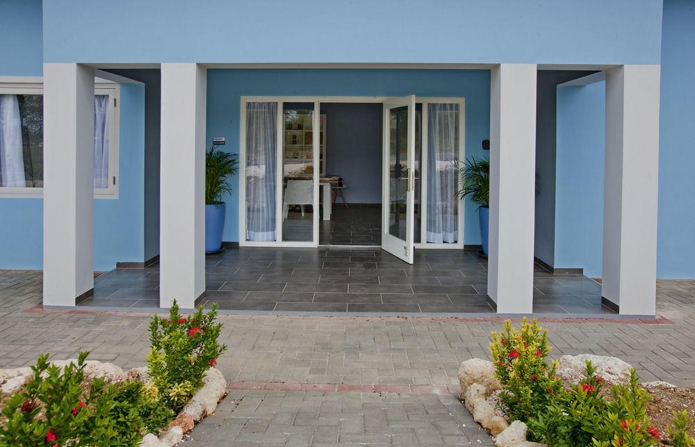 Sunny Curacao - Blue Bay Lodges Екстериор снимка